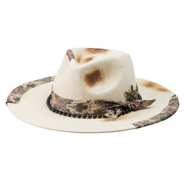 Refined Felt Hat – Subtle Hue, Edgy Flame Marks