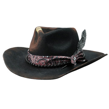 Refined Felt Hat – Dark Tone, Delicate Beadwork