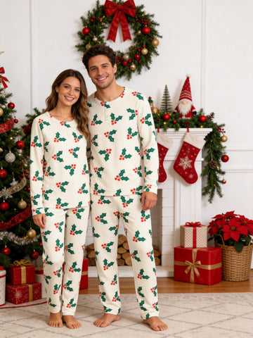 Traditional Green Holly Leaves and Red Berries Print 3-Button Henley Matching Couple Holiday Sleepwear