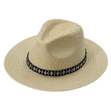 Beige Straw Hat – Woven Trim & Simple Clasp