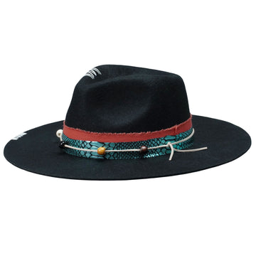 Versatile Felt Hat – Bold Black Style with Decorative Beads and Print