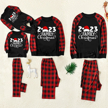 Christmas Cute Cartoon Santa Hat Patterned and '2023 FAMILY Christmas ' Letter Print Contrast Black top and Black & Red Plaid Pants Family Matching Pajamas Set