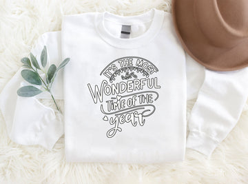 'It's The Wonderful Time Of The Year' Letter Print Patterned White Color Casual Long Sleeve Sweatshirts  Family Matching Pajamas Tops With Dog Bandana