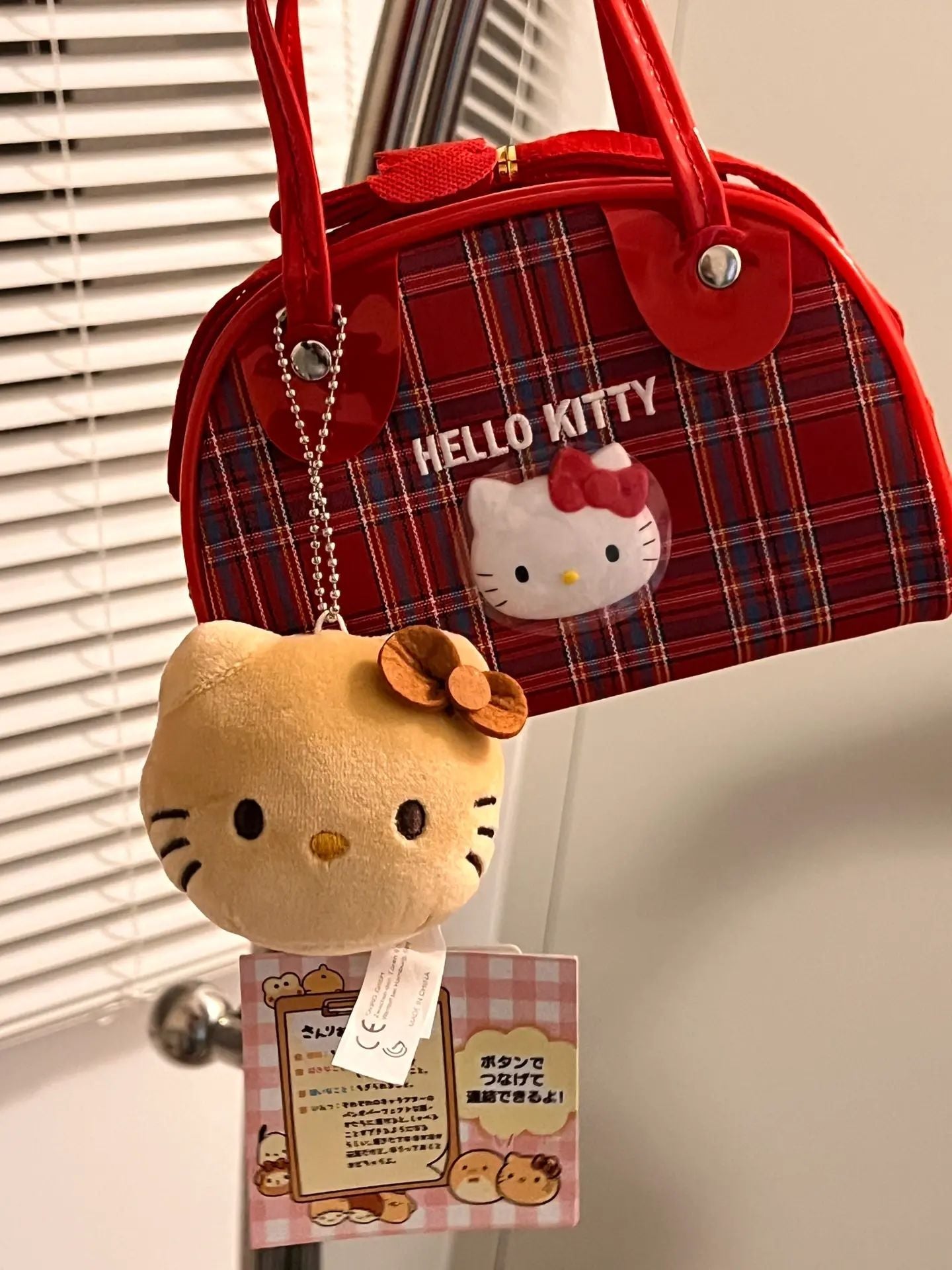 Hellokitty plaid handbag